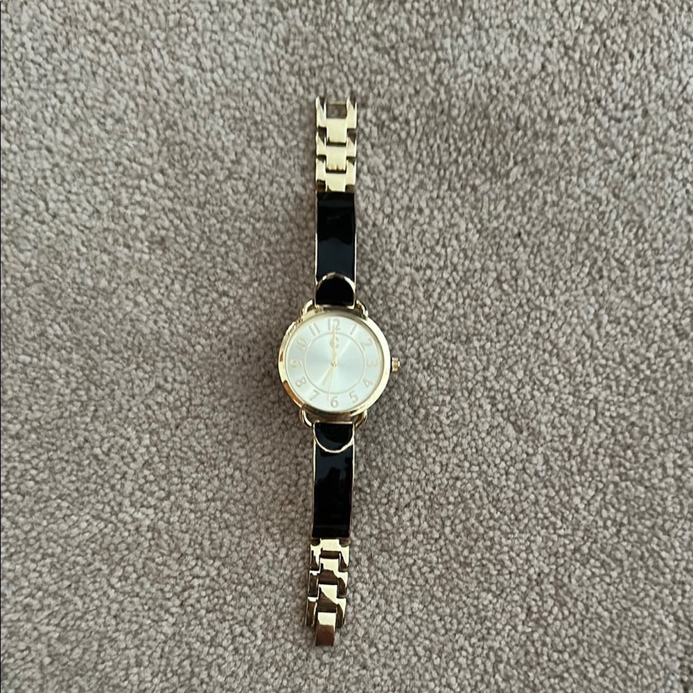 Elegant Gold and Black Women's Watch